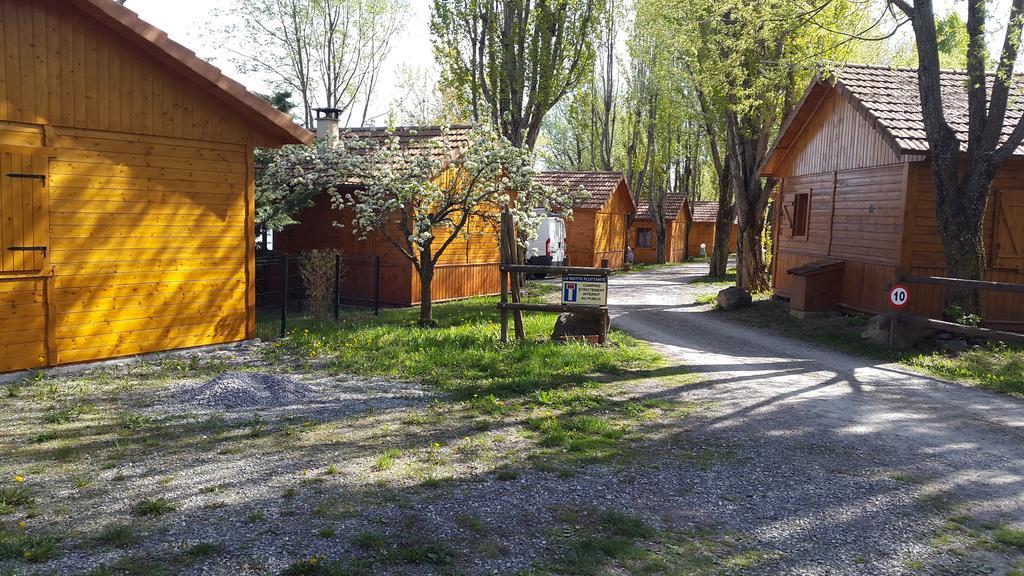 Camping La Motte Flottante Ла-Фрессинуз Экстерьер фото