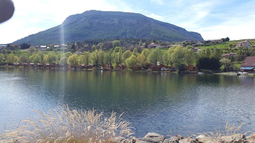 Camping La Motte Flottante Ла-Фрессинуз Экстерьер фото